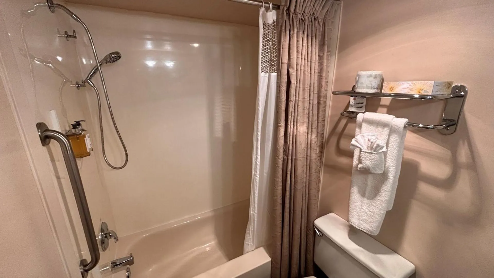 Sidney Waterfront Inn & Suites Canada