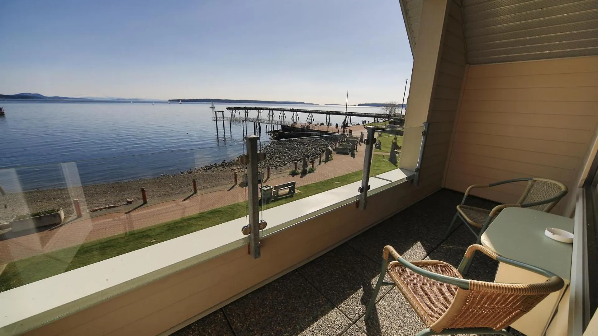 Sidney Waterfront Inn & Suites Canada